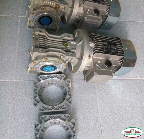 MOTOR GIẢM TỐC CỐT ÂM NMRV